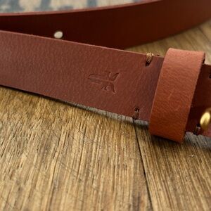 Frye leather belt. 1x-2x. NWT.